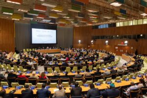 Lee más sobre el artículo Desde la tribuna de la ONU y con la participación de sus líderes, Dr. Al-Issa lanza la iniciativa de la Liga