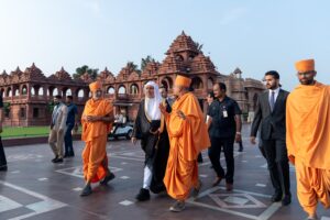 Lee más sobre el artículo Visita a los líderes hindúes en su sede en la República de India