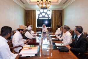 Lee más sobre el artículo Dr. Muhammad Al-Issa se reúne con Su Eminencia presidente de la Asociación de Hadiz en la India