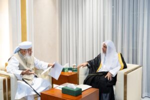 Read more about the article El Secretario General, Presidente de la Comisión de Ulemas, Sheij Mohammed Alissa, recibió al Presidente de la Universidad Darul Uloom en la India, el sheij Khalil Rahman Sajjad Nomani Al-Nadwi.