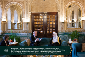 Read more about the article En las primeras horas de la tarde, donde pronunciará una conferencia en el Palacio de la Alhambra y mantendrá importantes encuentros oficiales y religiosos