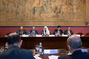 Read more about the article El Sheij Mohammed Alissa , se reunió en la sede del Senado español en Madrid con su Presidente, el señor Pedro Rollán.